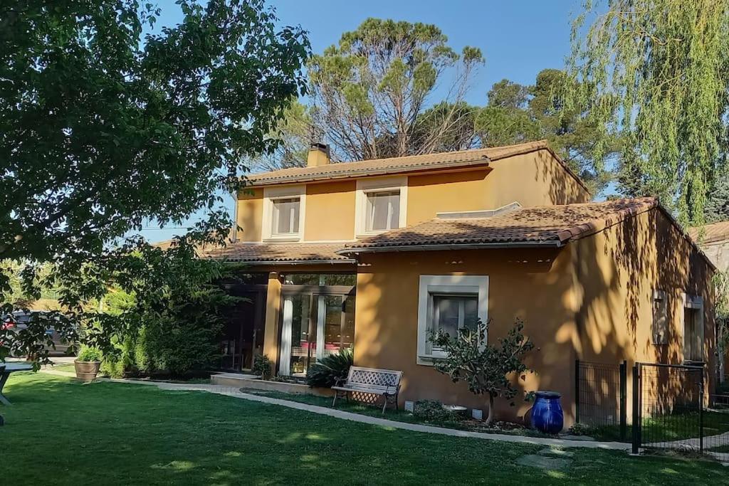 Logement Lumineux, Entierement Renove Avec Jardin Caumont-sur-Durance Exterior photo